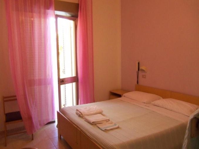 Hotel Silvia Viserbella di Rimini Exteriér fotografie